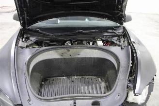 Tesla Model 3  picture 15