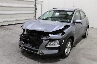 Damaged car Hyundai Kona  2020/10