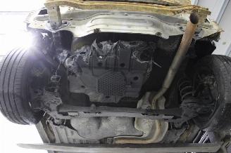 Peugeot 208  picture 17