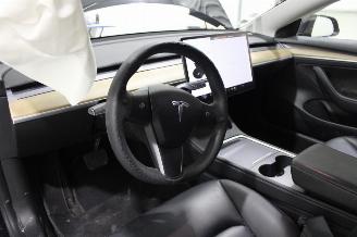 Tesla Model 3  picture 10