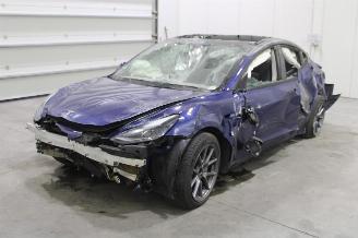 krockskadad bil auto Tesla Model 3  2022/11