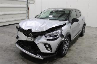 uszkodzony samochody osobowe Renault Captur  2022/6