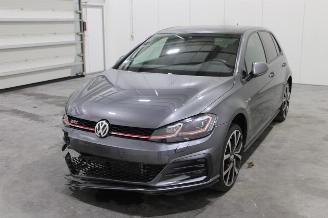 uszkodzony samochody osobowe Volkswagen Golf  2019/5