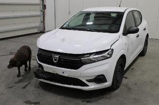 damaged passenger cars Dacia Sandero  2022/2