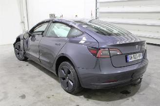 Tesla Model 3  picture 4