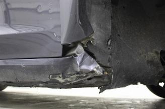 Tesla Model 3  picture 22