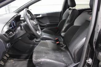 Ford Fiesta  picture 11