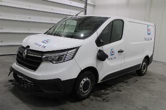 Vrakbiler auto Renault Trafic  2023/9
