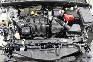 Renault Clio  picture 15