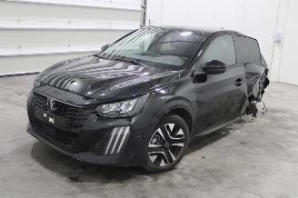 skadebil auto Peugeot 208  2024/10