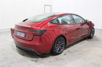 Tesla Model 3  picture 3