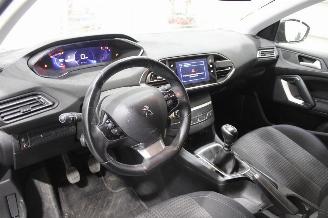 Peugeot 308  picture 11