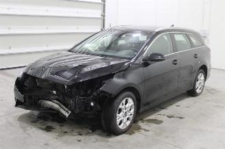 Uttjänta bilar auto Kia Cee d cee'd Sporty Wagon 2024/1