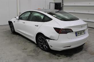 Tesla Model 3  picture 4