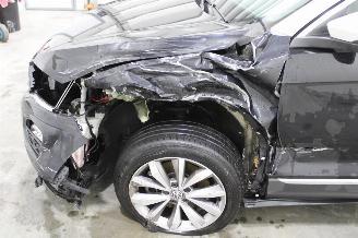 Volkswagen T-Roc  picture 6