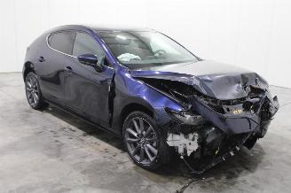 Mazda 3  picture 2