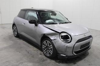 Mini Cooper E picture 2
