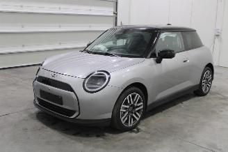 Voiture accidenté Mini Cooper E 2025/12