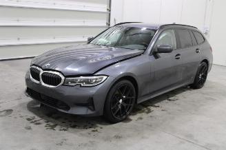 Unfallwagen BMW 3-serie 318 2021/7
