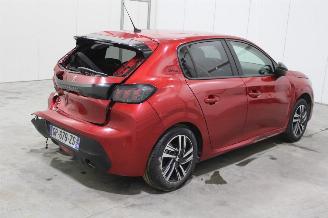 Peugeot 208  picture 3