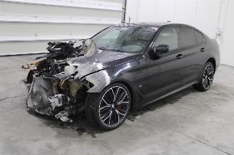 Salvage car BMW 5-serie 545 2021/1