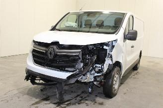 Vrakbiler auto Renault Trafic  2025/1