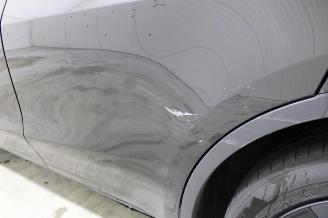 Tesla Model Y  picture 8