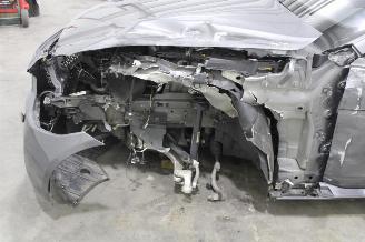 Jaguar XE  picture 5