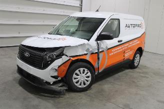 Vaurioauto  commercial vehicles Ford Transit Courier Van Transit Courier 2024/1