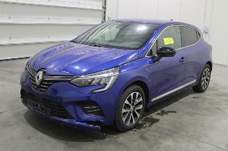 uszkodzony samochody osobowe Renault Clio  2023/4