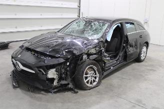 Salvage car Mercedes Cla-klasse CLA 180 2020/10