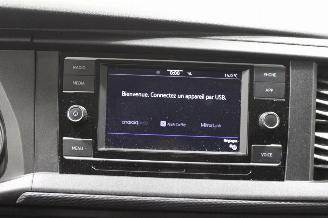 Volkswagen Transporter T6 picture 13