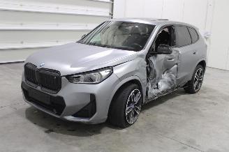 Schadeauto BMW iX1  2023/6