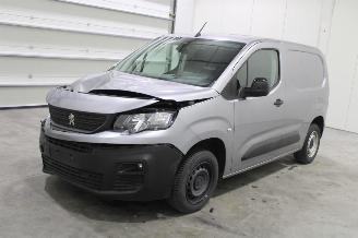 Schadeauto Peugeot Partner  2023/5