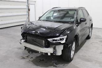 Schadeauto Audi Q3  2022/8