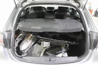 Peugeot 208  picture 18
