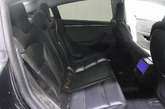 Tesla Model 3  picture 10