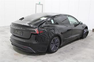 Tesla Model 3  picture 4
