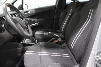 Opel Crossland X picture 11