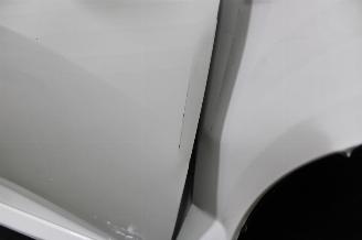 Peugeot 208  picture 8