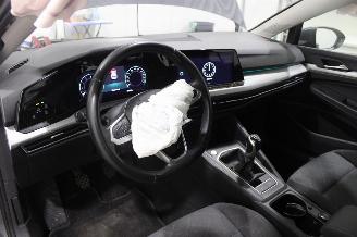 Volkswagen Golf  picture 9