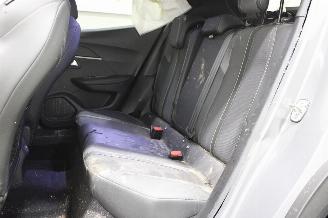 Peugeot 2008  picture 12
