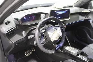 Peugeot 2008  picture 10