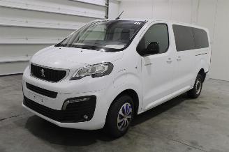 krockskadad bil auto Peugeot Expert  2011/3