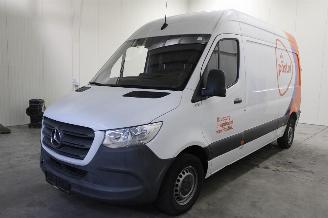 Damaged car Mercedes Sprinter  2019/9