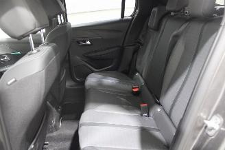 Peugeot 208  picture 11