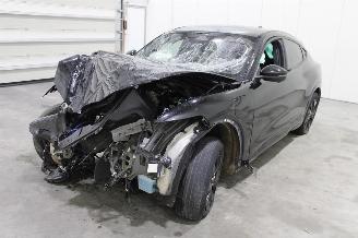 Schadeauto Ford Mustang Mach-e  2023/11