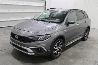 krockskadad bil auto Fiat Tipo  2023/11