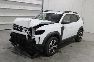 damaged passenger cars Dacia Duster  2025/11