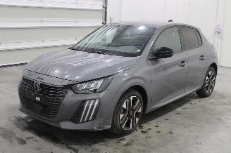 Damaged car Peugeot 208  2024/11